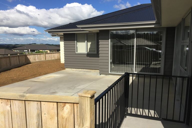 Photo of property in 6d Pyne Crescent, Pokeno, 2402