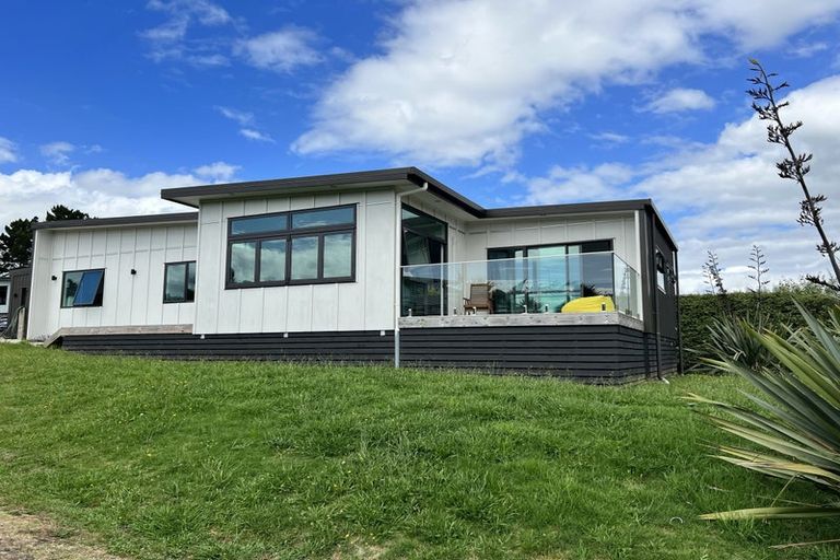 Photo of property in 29 Robertson Street, Raglan, 3225