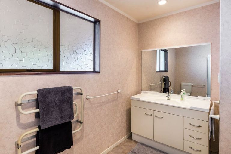 Photo of property in 5 Rihi Place, Nukuhau, Taupo, 3330