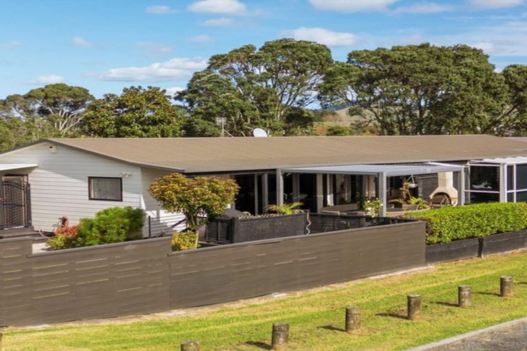 Photo of property in 10 Hillview Road, Waihi Beach, 3611