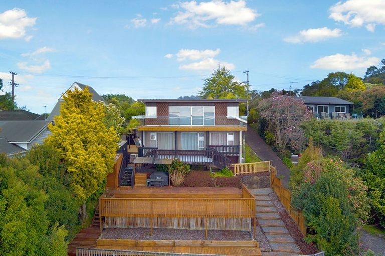 Photo of property in 229 Golf Road, Titirangi, Auckland, 0604
