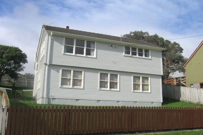 Photo of property in 11 Martin Street, Ranui, Porirua, 5024