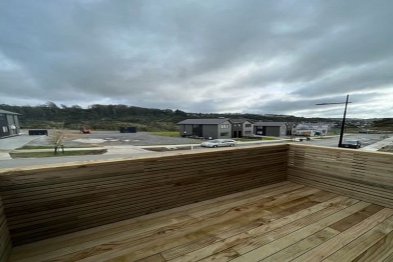 Photo of property in 15 Holystone Road, Whitby, Porirua, 5024