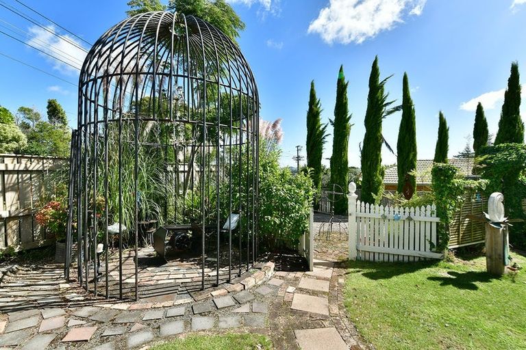 Photo of property in 2b Mcleod Street, Helensville, 0800