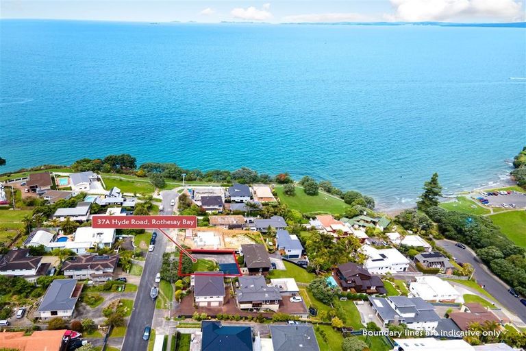 Photo of property in 37a Hyde Road, Rothesay Bay, Auckland, 0630