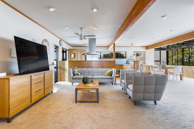 Photo of property in 24 Verbena Road, Birkdale, Auckland, 0626