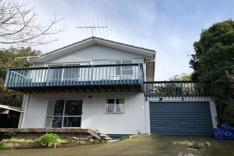 Photo of property in 18 Tableau Place, Totara Vale, Auckland, 0629