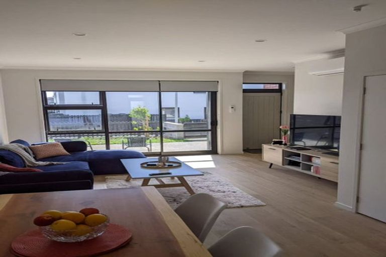 Photo of property in 46 Walter Merton Road, Hobsonville, Auckland, 0616