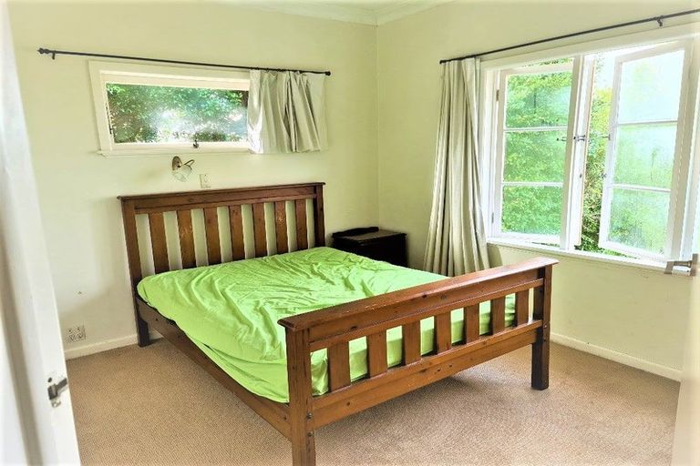 Photo of property in 211 Lake Road, Belmont, Auckland, 0622