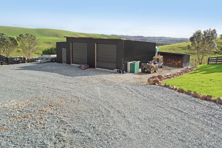 Photo of property in 598a Oneriri Road, Kaiwaka, 0573