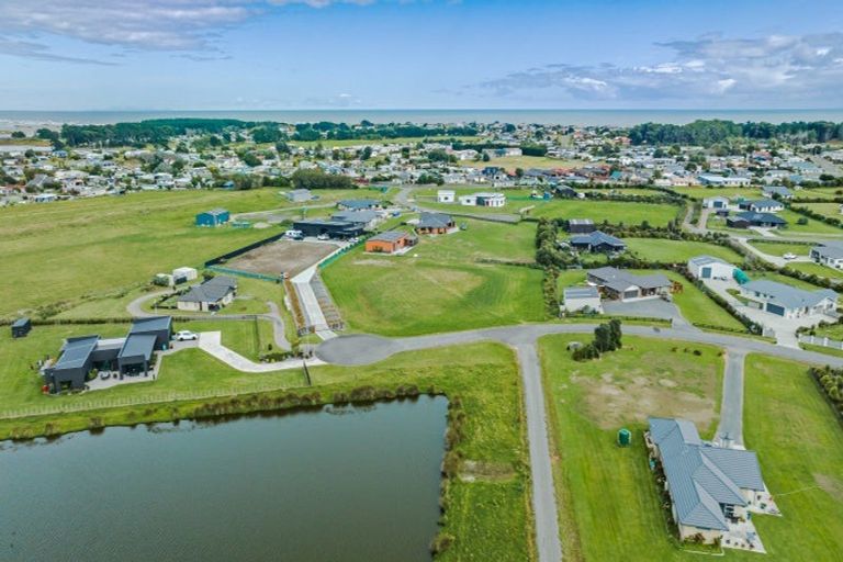 Photo of property in 10 Carex Grove, Foxton Beach, Foxton, 4815