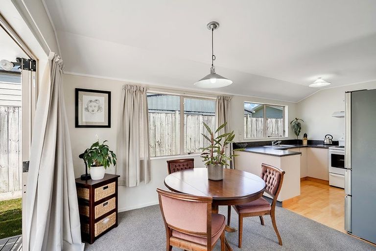 Photo of property in 21 Caulfield Place, Nawton, Hamilton, 3200
