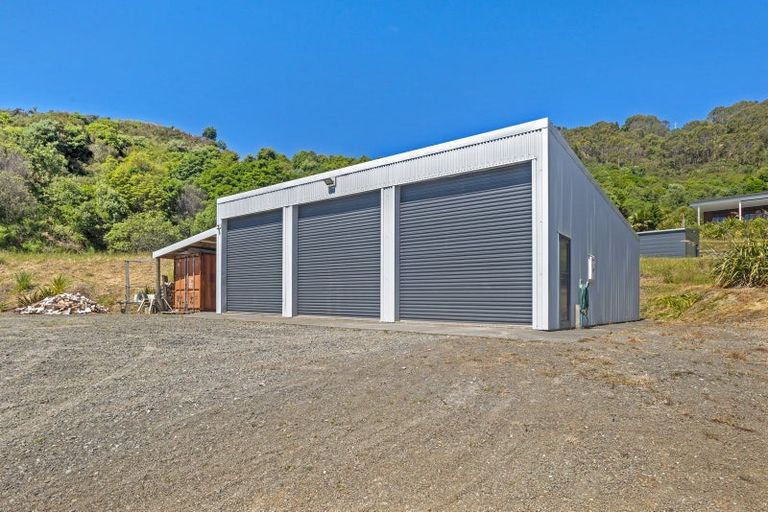 Photo of property in 12 Mahia Heights Drive, Mahia, Nuhaka, 4198
