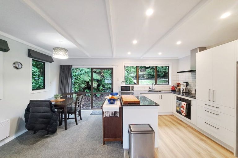 Photo of property in 14 Montgomery Avenue, Karori, Wellington, 6012