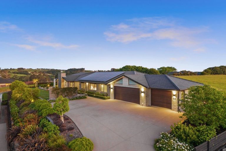 Photo of property in 50 William Andrew Road, Pukekohe, 2120