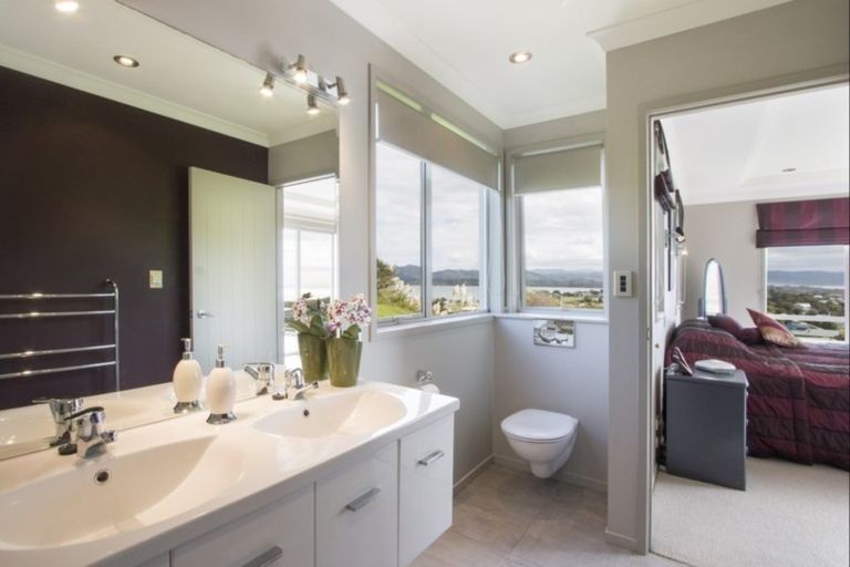 Photo of property in 2/508 Seaforth Road, Bowentown, Waihi Beach, 3177