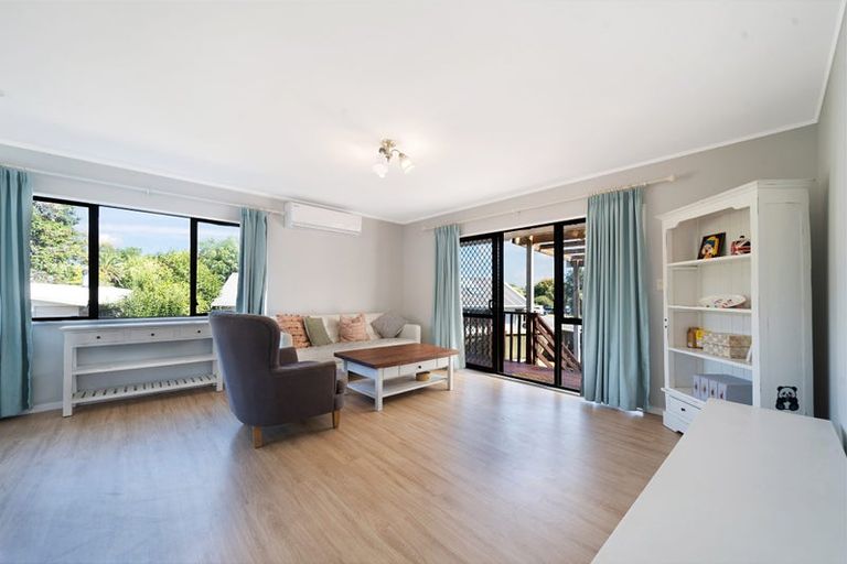 Photo of property in 1/76 Chilcott Road, Henderson, Auckland, 0612