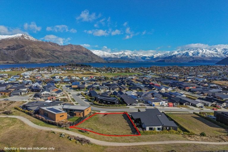 Photo of property in 15 The Heights Avenue, Wanaka, 9305