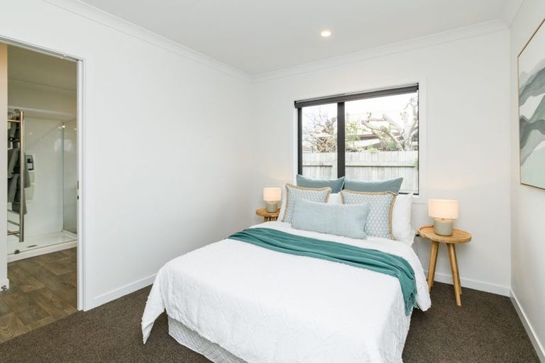 Photo of property in 702 Pioneer Highway, Takaro, Palmerston North, 4412