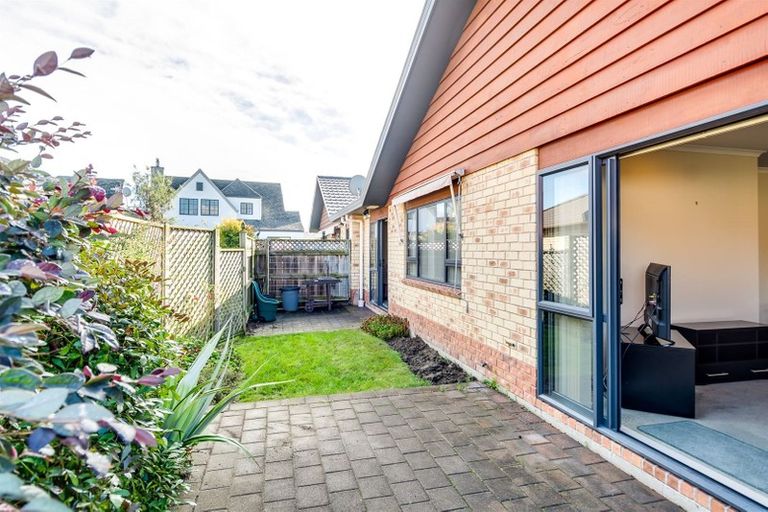 Photo of property in Parkvale Estate, 23/1232 Howard Street, Parkvale, Hastings, 4122