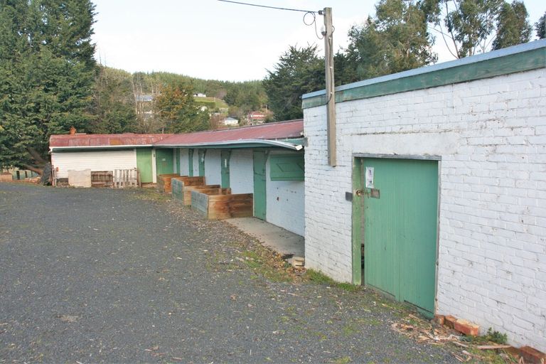 Photo of property in 27 Wingatui Road, Mosgiel, 9024