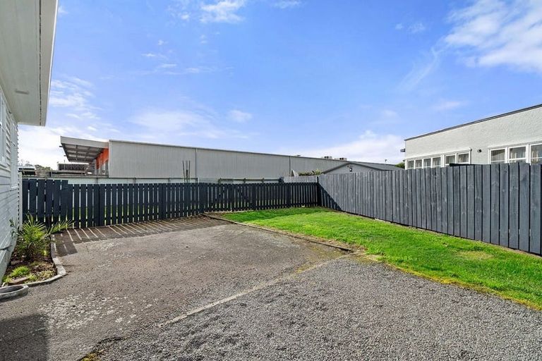 Photo of property in 10 Mcgregor Crescent, Masterton, 5810