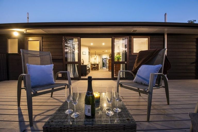 Photo of property in 63 Cruickshank Road, Clouston Park, Upper Hutt, 5018