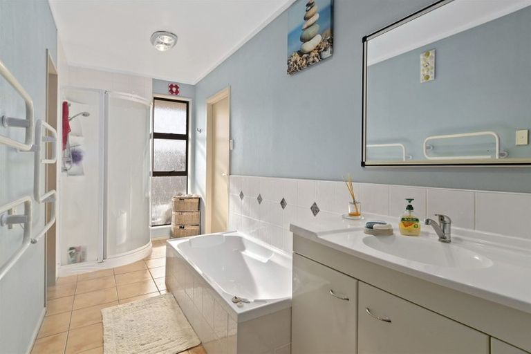 Photo of property in 59 Windsor Road, Bellevue, Tauranga, 3110