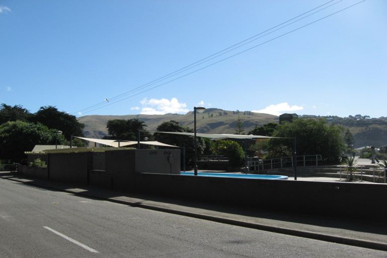 Photo of property in 1/2 Heberden Avenue, Sumner, Christchurch, 8081