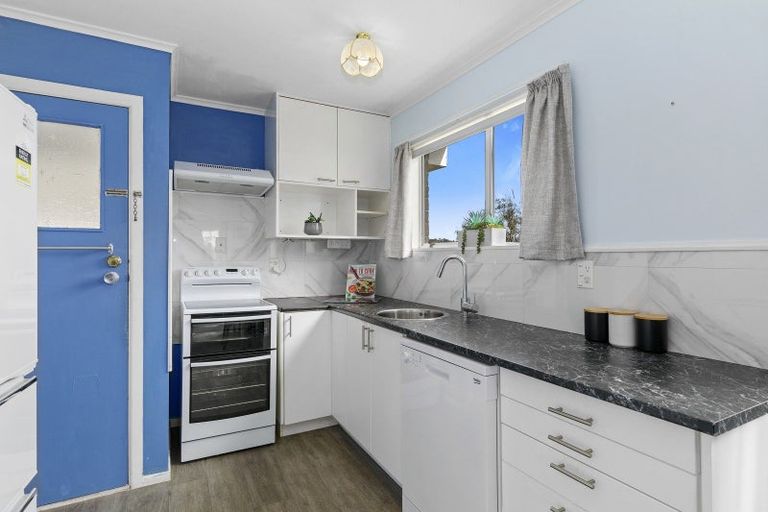 Photo of property in 24a Roband Crescent, Brown Owl, Upper Hutt, 5018