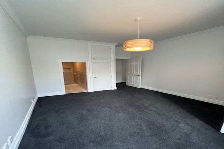 Photo of property in 18 Portland Crescent, Thorndon, Wellington, 6011