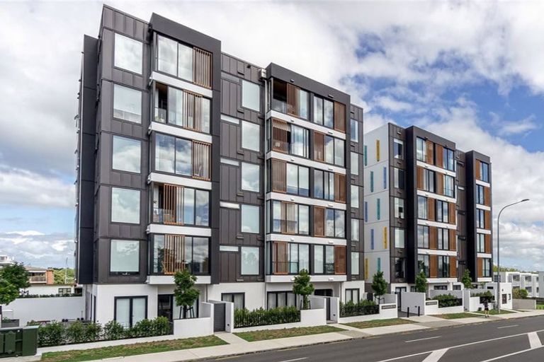 Photo of property in Frank Sargeson Apts, 204/74 Anzac Street, Takapuna, Auckland, 0622