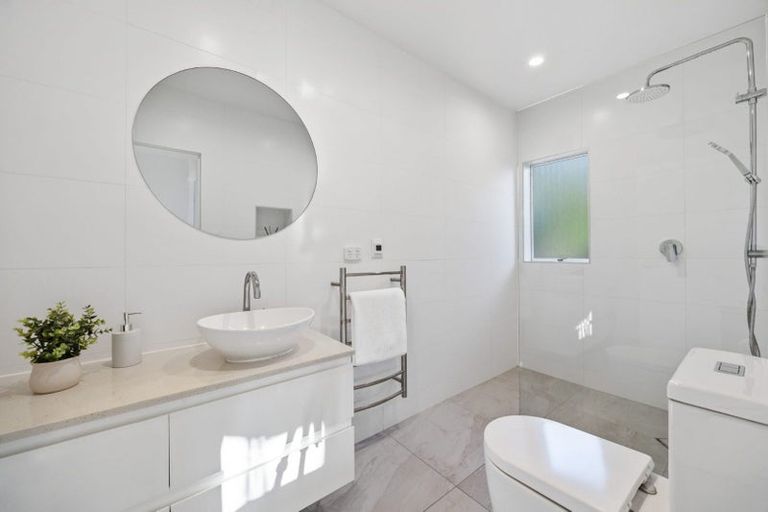 Photo of property in 24 Gills Road, Bucklands Beach, Auckland, 2014