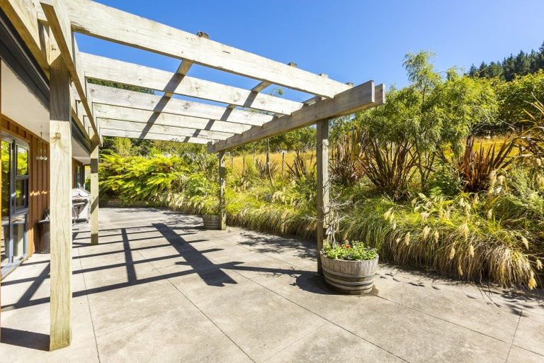 Photo of property in 182 Karapoti Road, Craigs Flat, Upper Hutt, 5372