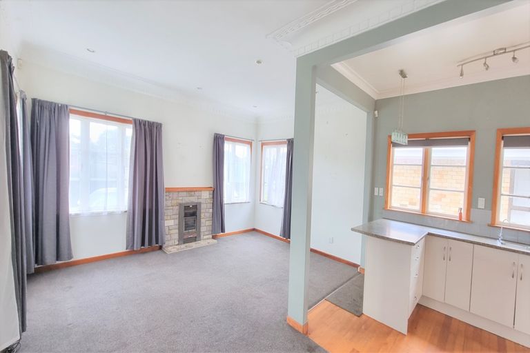 Photo of property in 14 Charles Street, Papatoetoe, Auckland, 2025