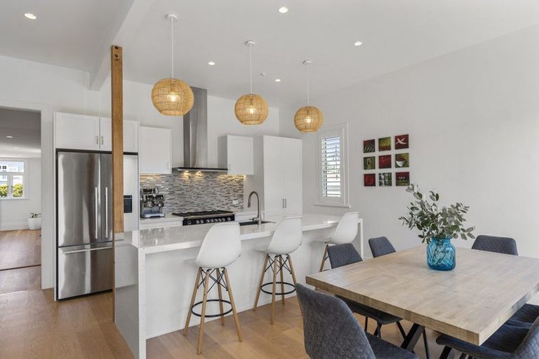 Photo of property in 1/50 Norwood Road, Bayswater, Auckland, 0622