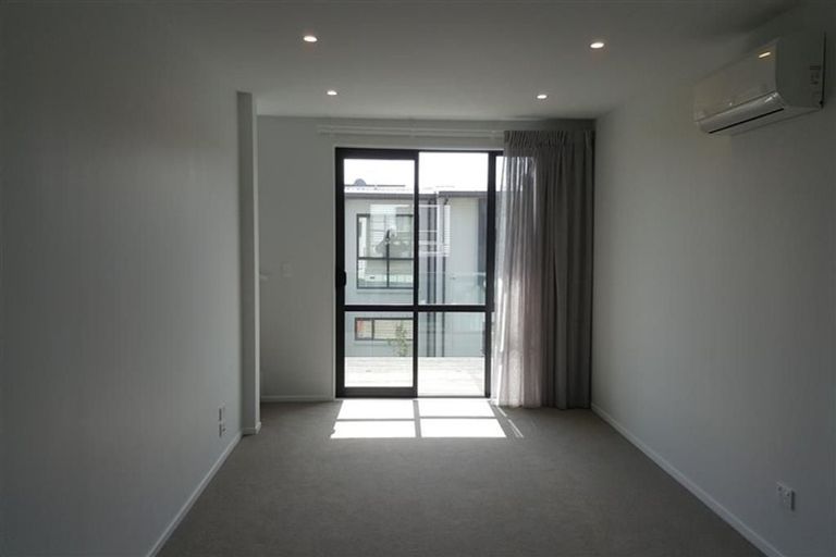 Photo of property in 17 Glenae Lane, Hobsonville, Auckland, 0618