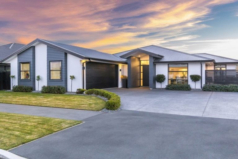 Photo of property in 41 Te Whenu Crescent, Marshland, Christchurch, 8083