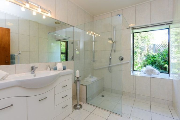 Photo of property in 719a Grove Road, Mayfair, Hastings, 4122