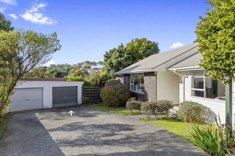 Photo of property in 19b Hicks Close, Whitby, Porirua, 5024