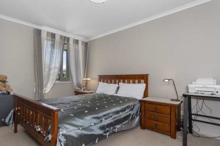 Photo of property in 16 Tranquil Grove, Omokoroa, 3114