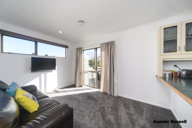 Photo of property in 34 Dahlstrom Grove, Kelvin Grove, Palmerston North, 4414
