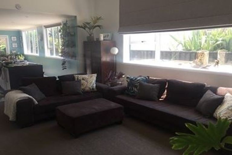 Photo of property in 22 Sackville Street, Fitzroy, New Plymouth, 4312