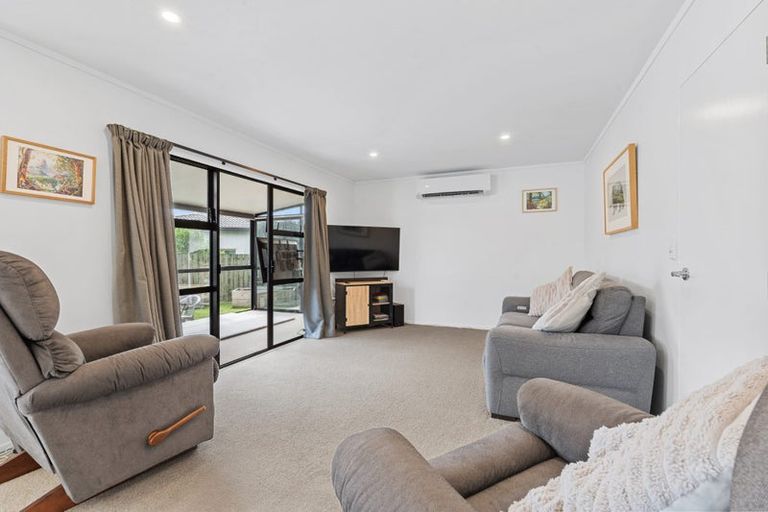 Photo of property in 129 Florence Avenue, Orewa, 0931