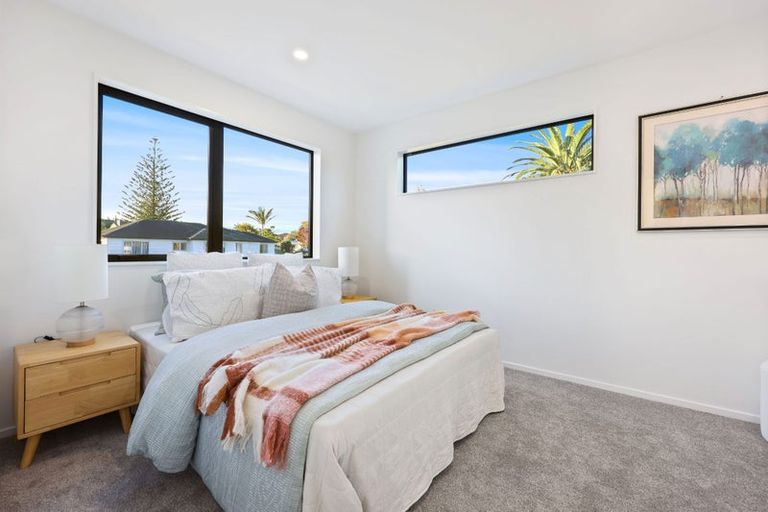 Photo of property in 13b Meadway, Sunnyhills, Auckland, 2010