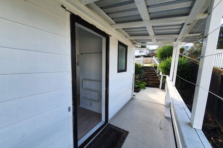 Photo of property in 90 Monarch Avenue, Hillcrest, Auckland, 0627