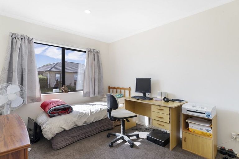 Photo of property in 3 Phoenix Court, Otaki, 5512