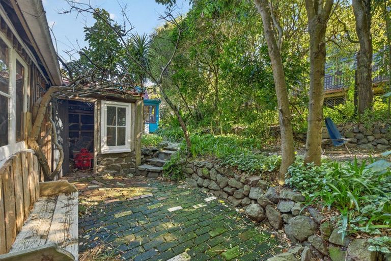 Photo of property in 38 Voelas Road, Lyttelton, 8082