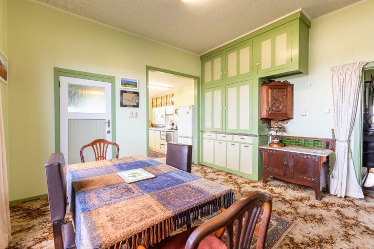 Photo of property in 10 Allardice Street, Dannevirke, 4930