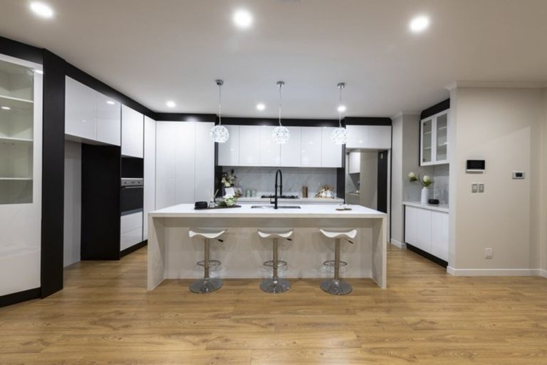 Photo of property in 46 Hikuawa Road, Flat Bush, Auckland, 2019